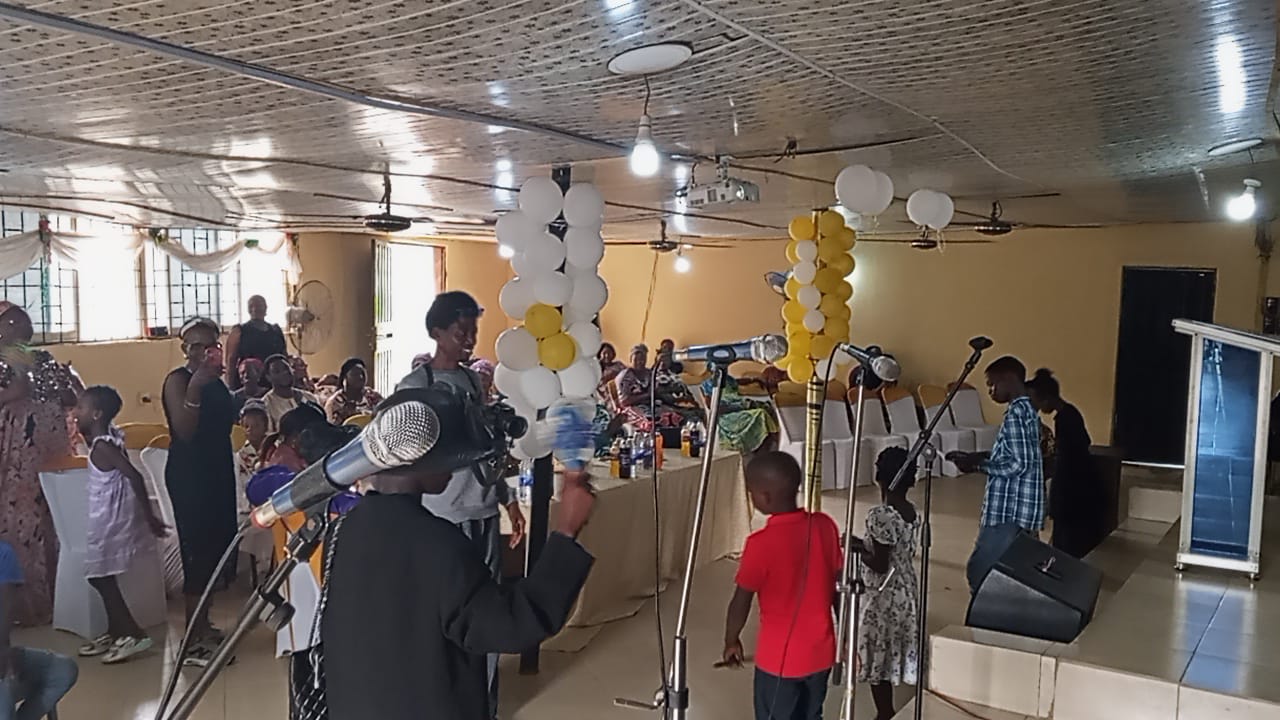 Congregation in worship